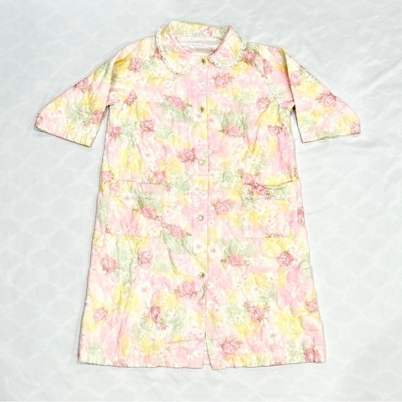 Other - Vintage Pastel Floral Short Sleeve Quilted Housecoat Bed Jacket Robe
